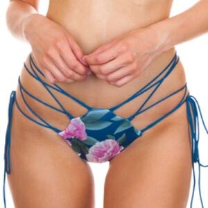 NWOT Frankies Bikinis Ayla Bottom in Pink Peony XS